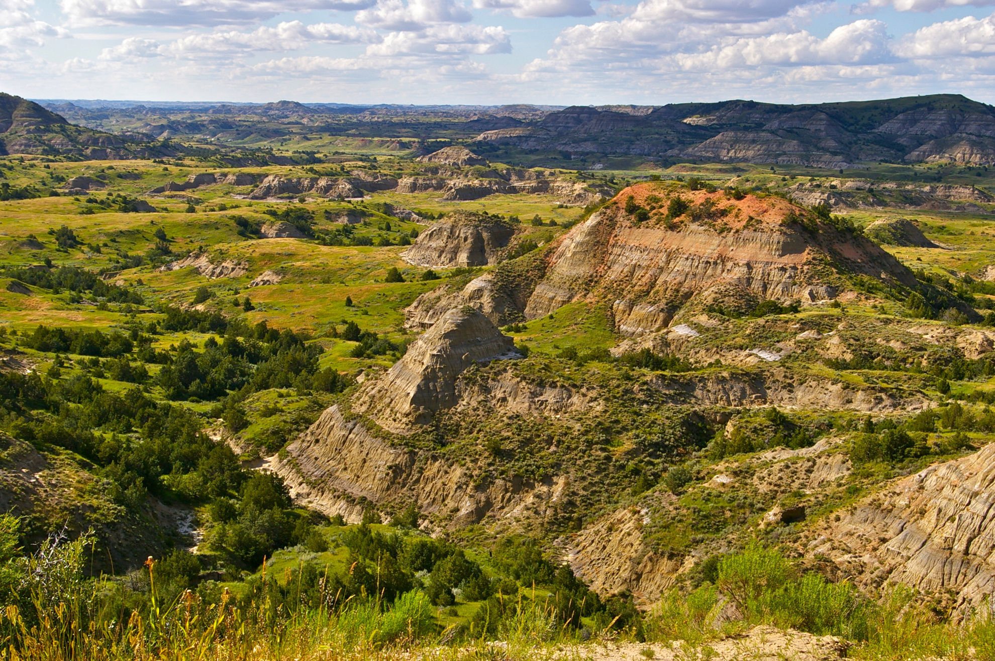 The Badlands of Theodore Roosevelt National Park © Randy Runtsch/Shutterstock