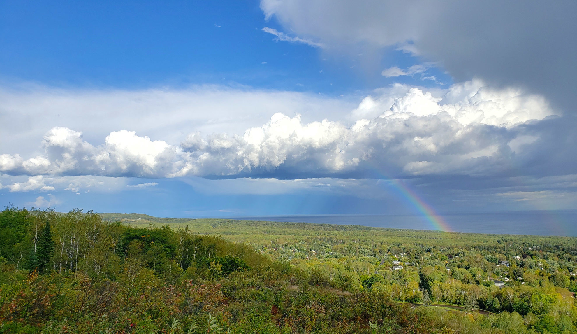 Rainbow at Hawk Ridge © Erik Bruhnke